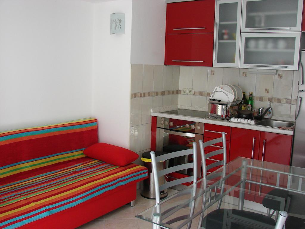 Bruna Apartment Rab Town Oda fotoğraf